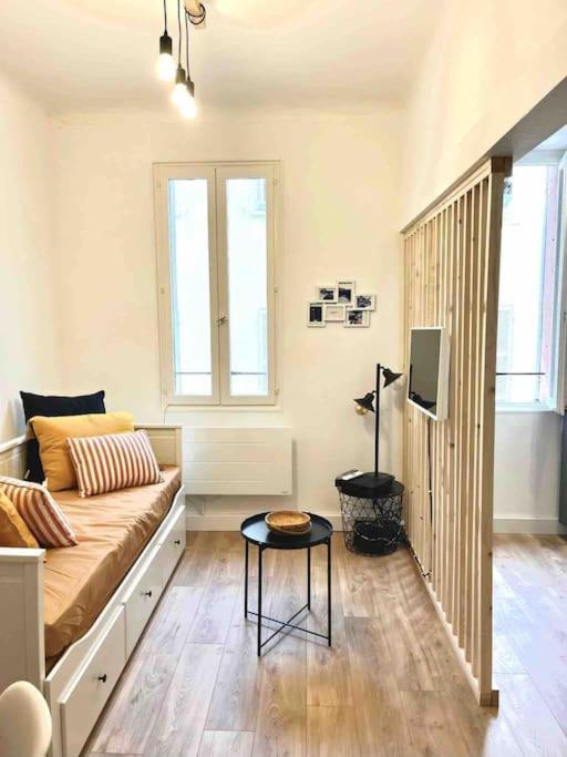 T2 De Charme Au Coeur Du Panier Apartment Marseille Luaran gambar