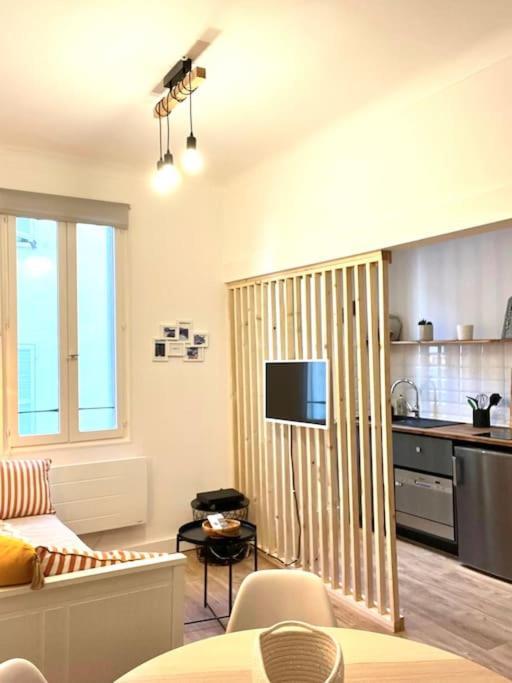 T2 De Charme Au Coeur Du Panier Apartment Marseille Luaran gambar