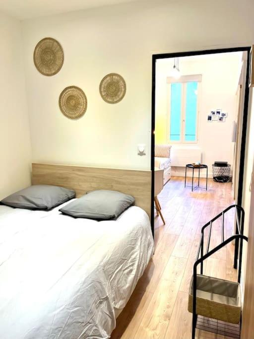 T2 De Charme Au Coeur Du Panier Apartment Marseille Luaran gambar